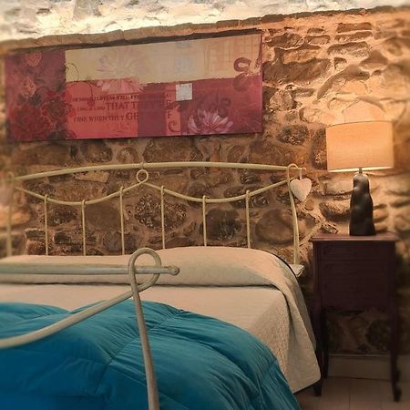 La Terrazza Bed & Breakfast บอร์ดิเกรา ภายนอก รูปภาพ
