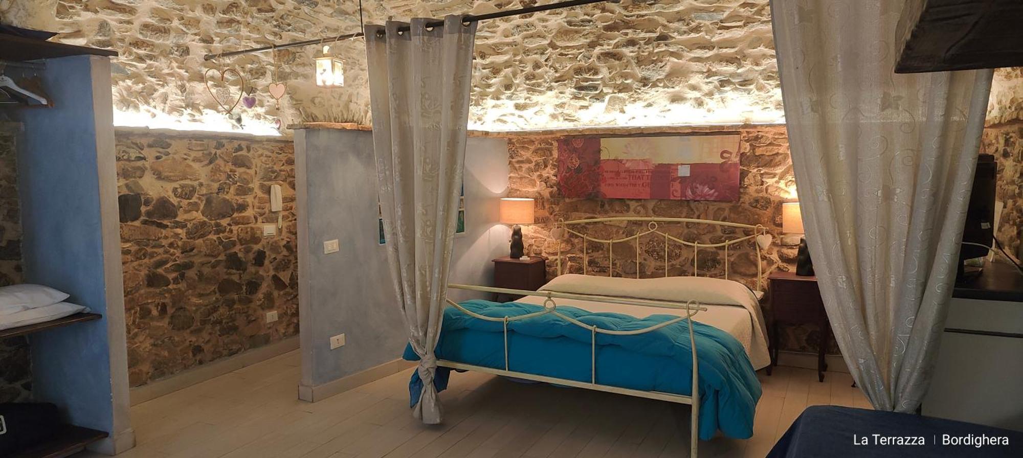 La Terrazza Bed & Breakfast บอร์ดิเกรา ห้อง รูปภาพ