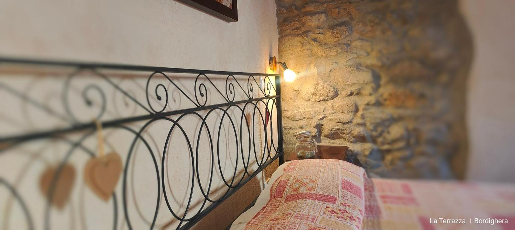 La Terrazza Bed & Breakfast บอร์ดิเกรา ภายนอก รูปภาพ